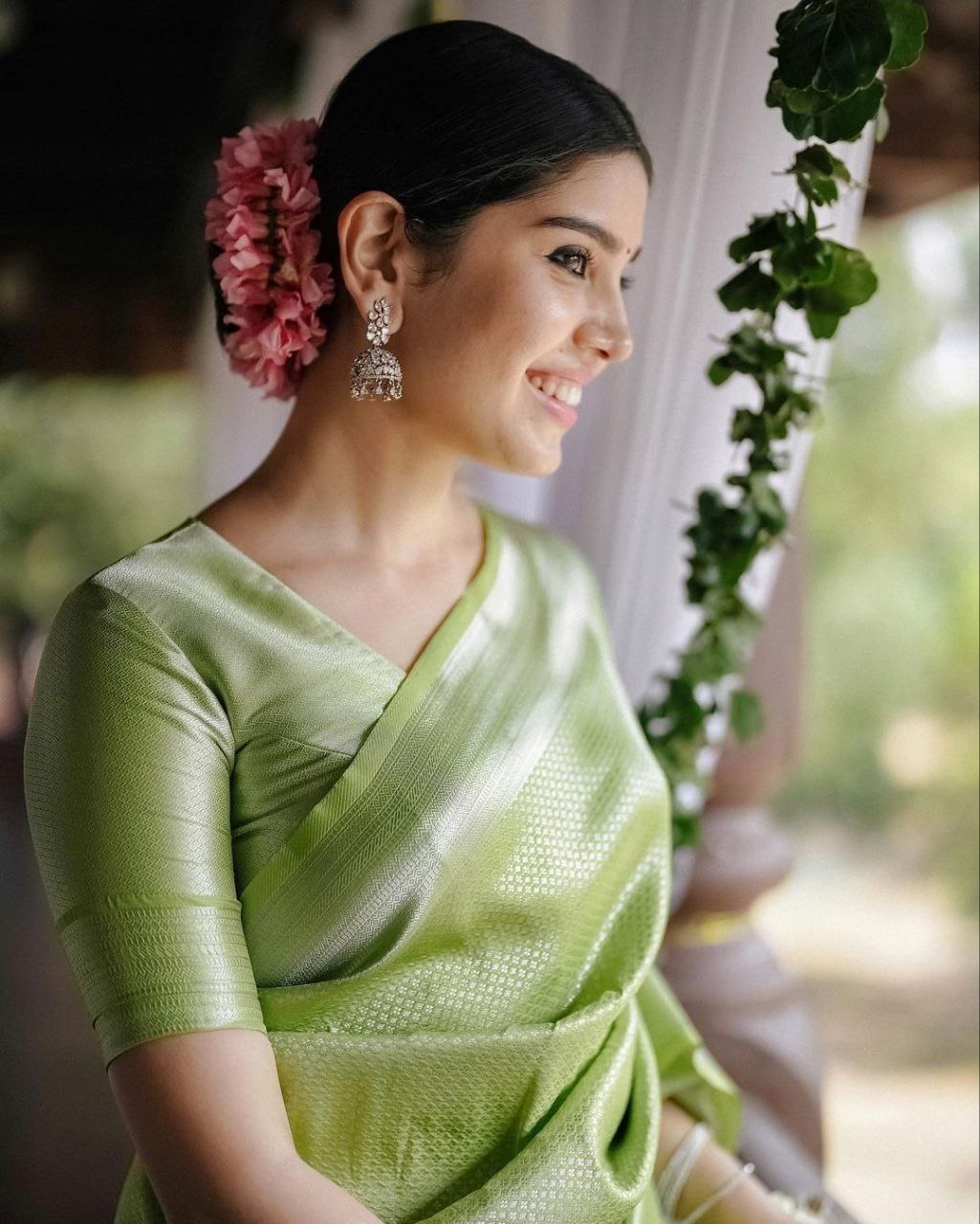Wonderful Soft Kanjivaram Silk Saree With Precious Blouse Piece
