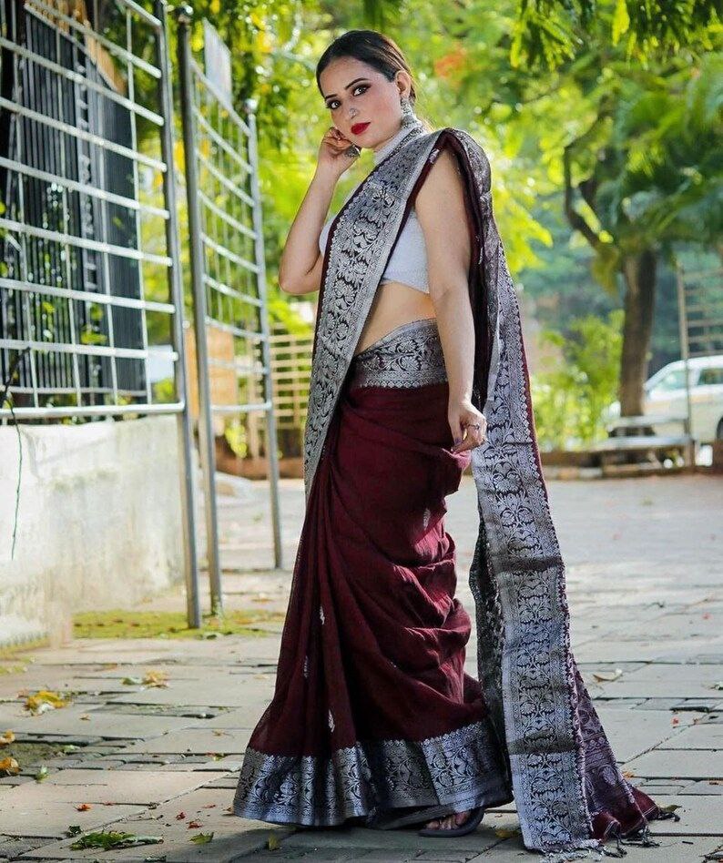 Desirable Soft Banarasi Silk Saree With Attractive Blouse Piece