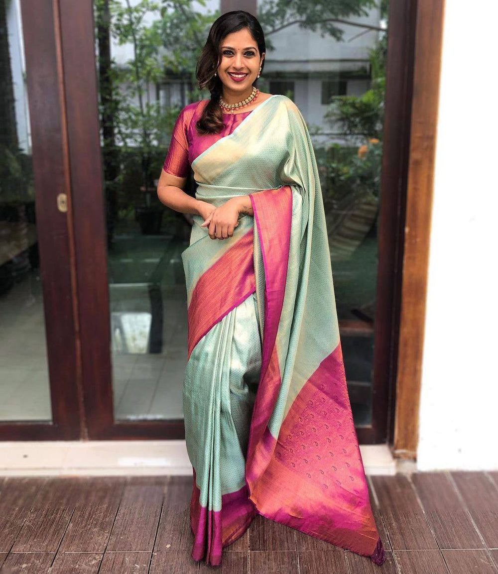 Exquisite Banarasi Silk Saree with Jacquard Weaving & Unstitched Blouse