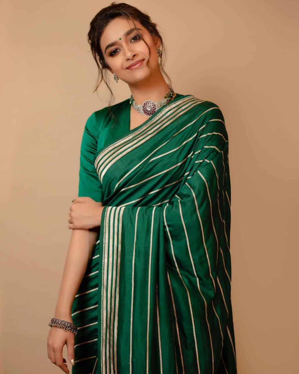 Emerald Green Beautiful Heavy Jacquard Border Work Saree