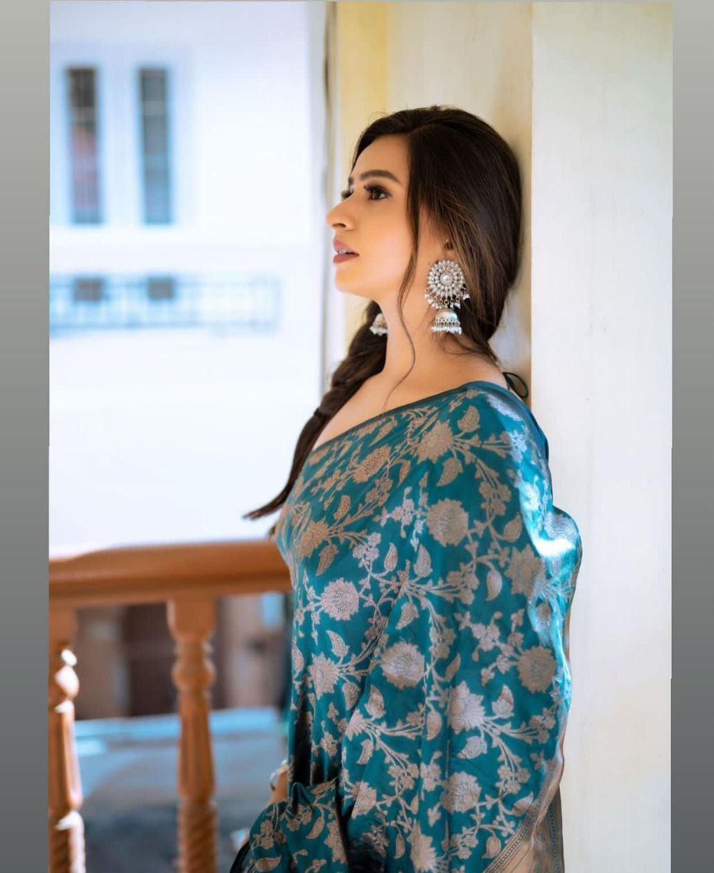 Rama Color Banarasi Jacquard Soft Silk Saree