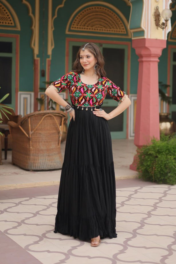 Black Kutchi Gamthi Kodi Work Gown