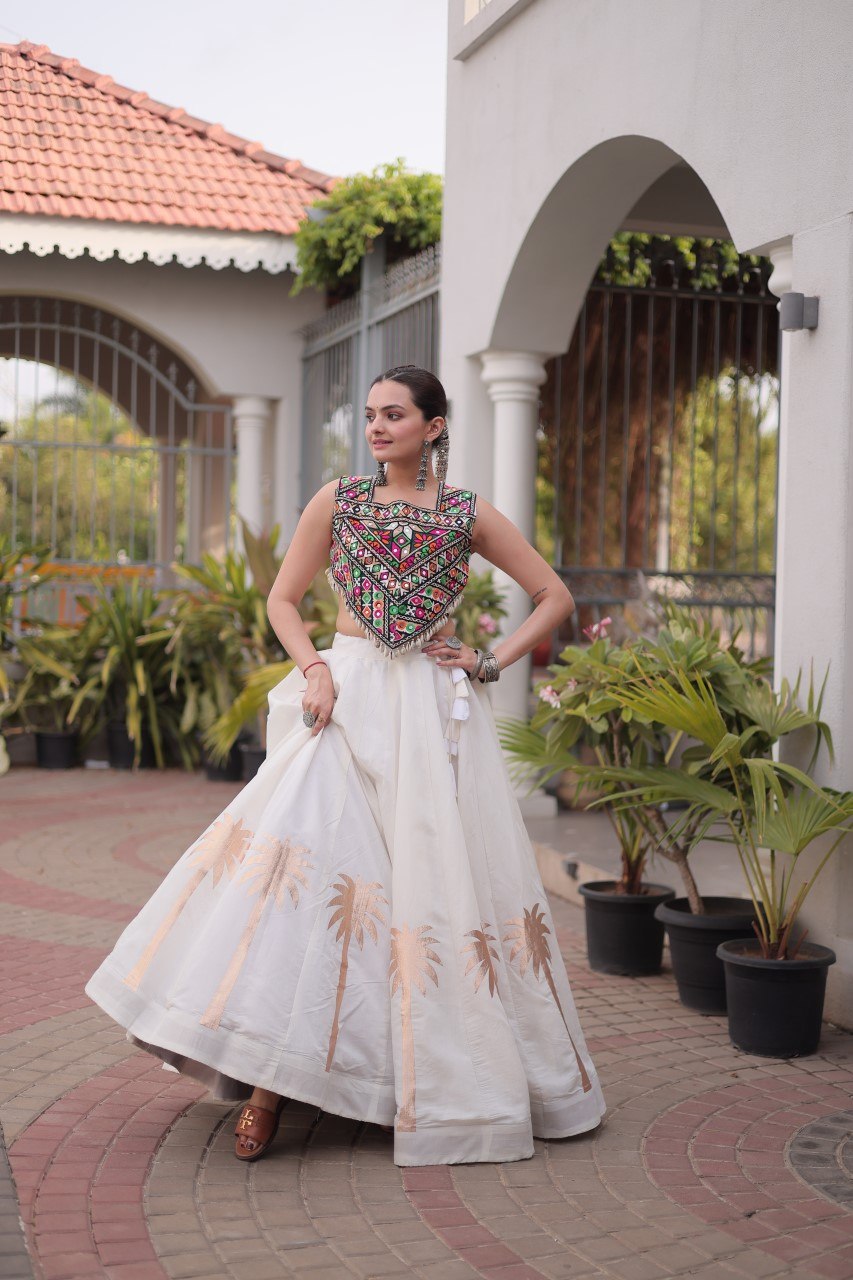 White Navratri Lehenga Choli with Kutchi Gamthi Top