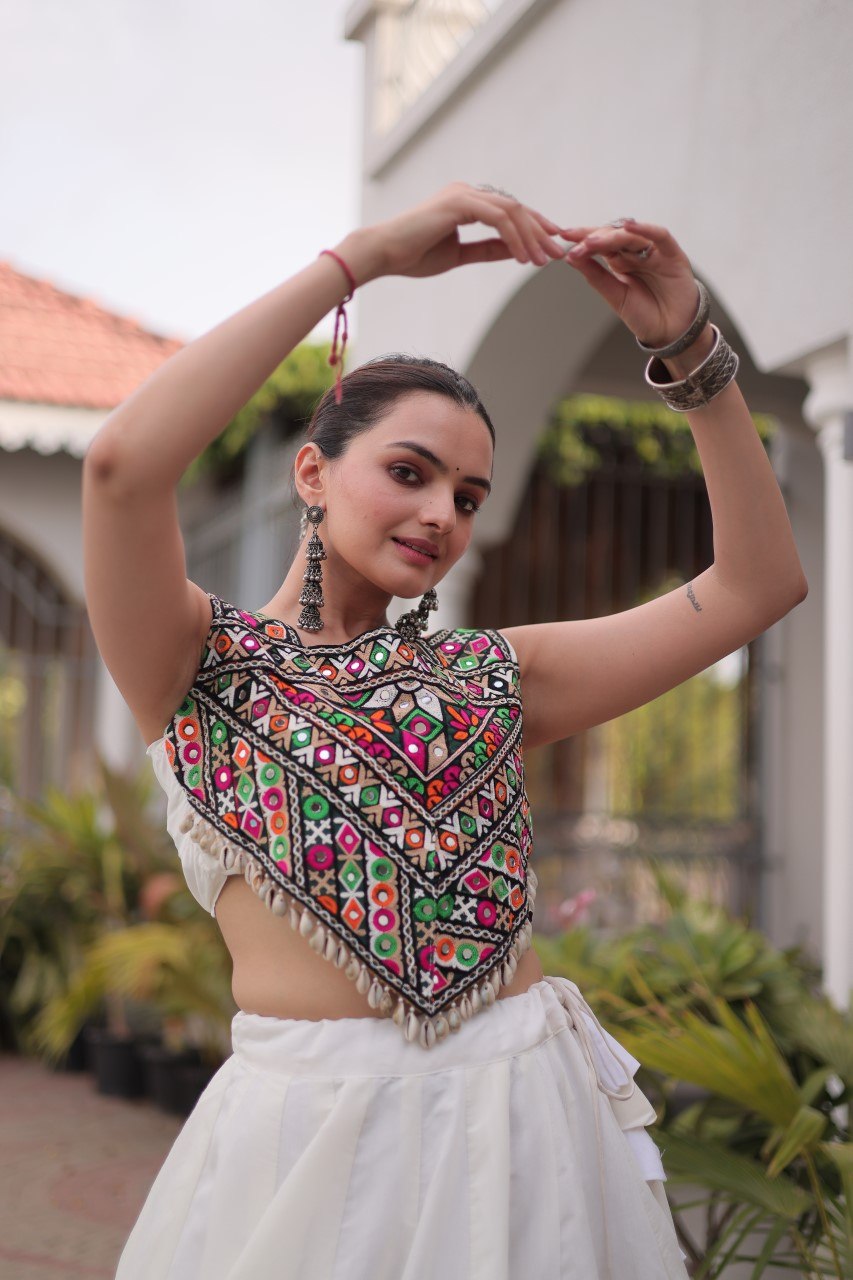 White Navratri Lehenga Choli with Kutchi Gamthi Top