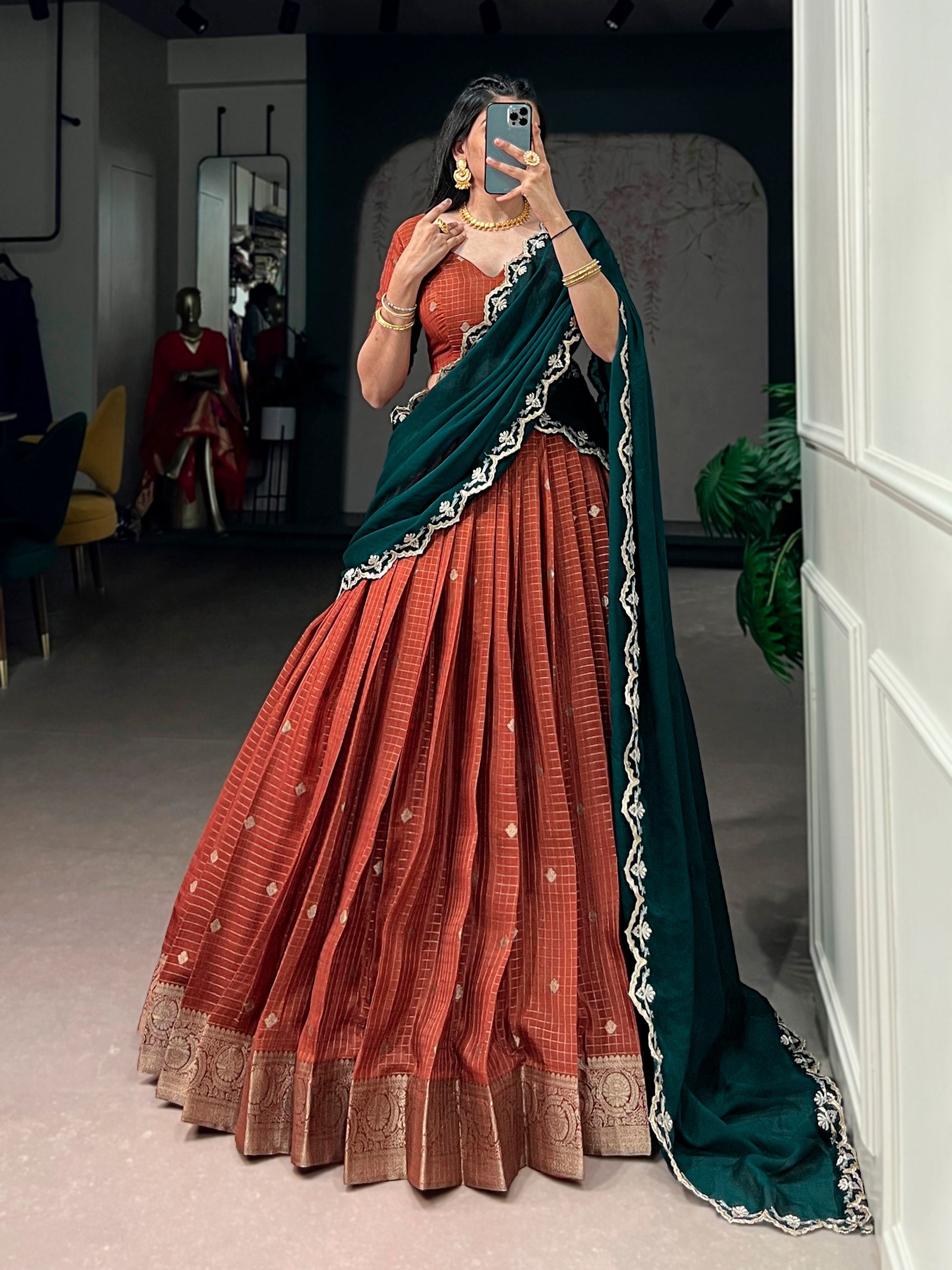 Copper Rust Chinon Checks Langa Davani Set